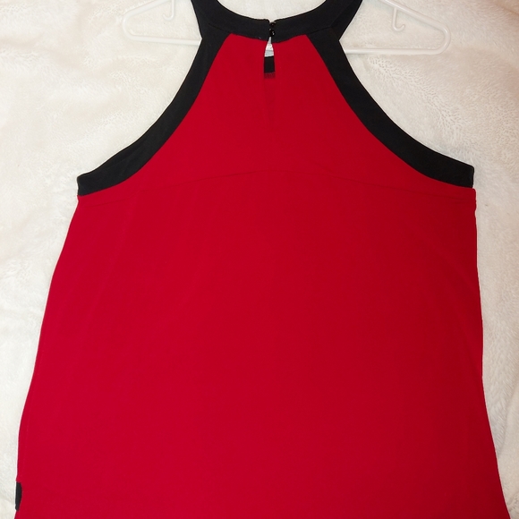 Sleeveless top - Picture 2 of 4